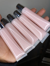 Load image into Gallery viewer, Adore